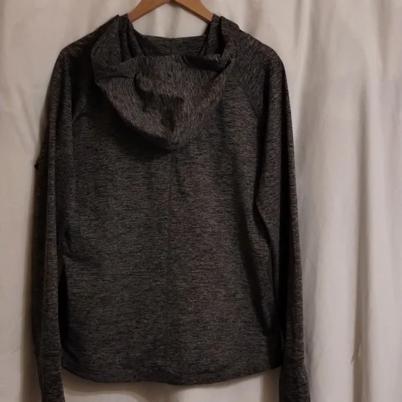 NFL Women's Gray Team Apparel. In Excelent Conditions!!! - Picture 9 of 14